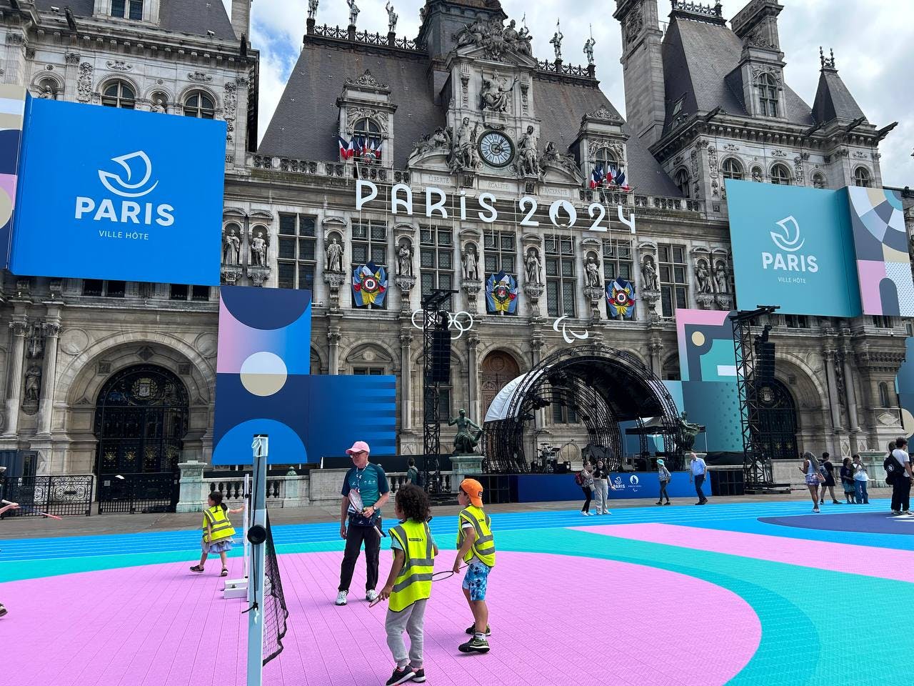 Hotel De Ville Paris Jo Sport Enfant